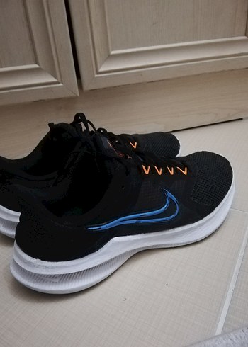 Nike spor ayakkabı - Görsel 2