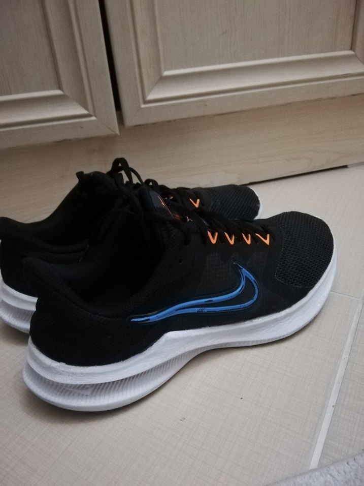 Nike spor ayakkabı - Görsel 2