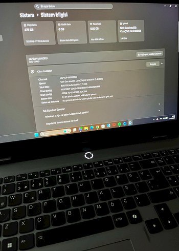 Lenovo LOQ 15.6" Core i5 8GB RAM 512GB SSD RTX4050 - Görsel 2