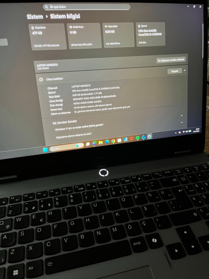 Lenovo LOQ 15.6" Core i5 8GB RAM 512GB SSD RTX4050 - Görsel 2