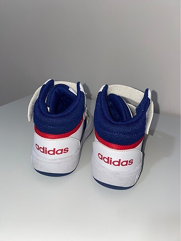 26 Beden Adidas çocuk spor ayakkabı