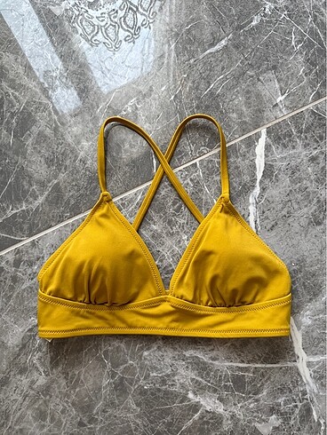 Penti bikini üstü