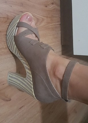 topuklu ayakkabı