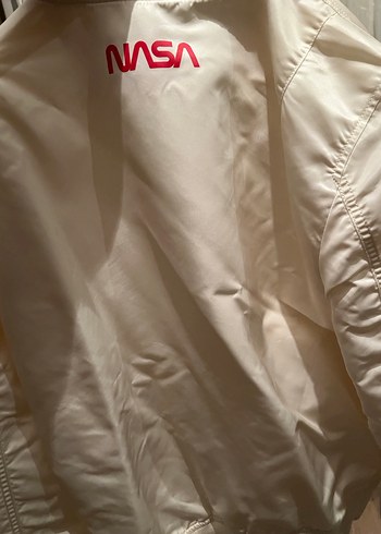 Beyaz NASA Baskılı Fermuarlı alpha mont ceket - Görsel 3