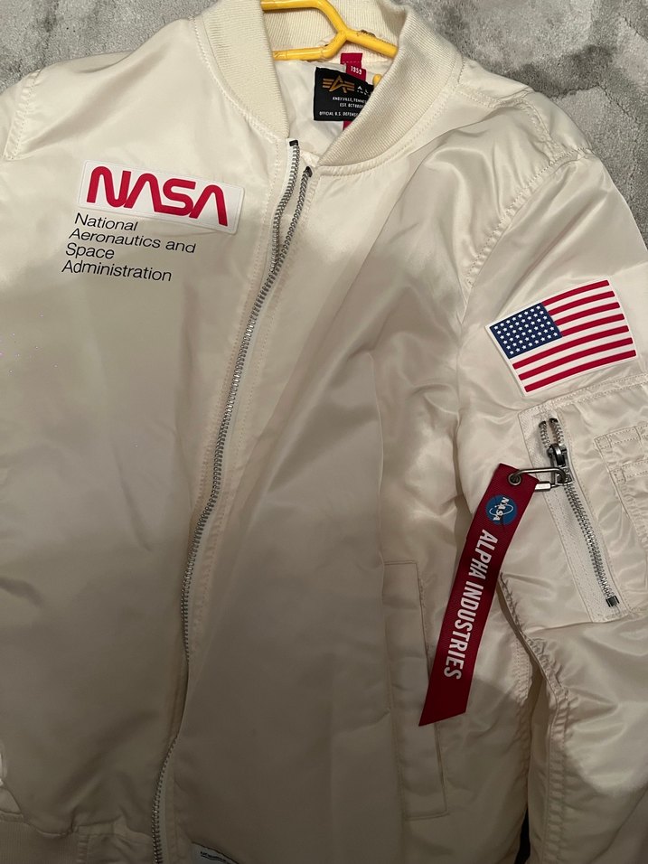 Beyaz NASA Baskılı Fermuarlı alpha mont ceket - Görsel 2