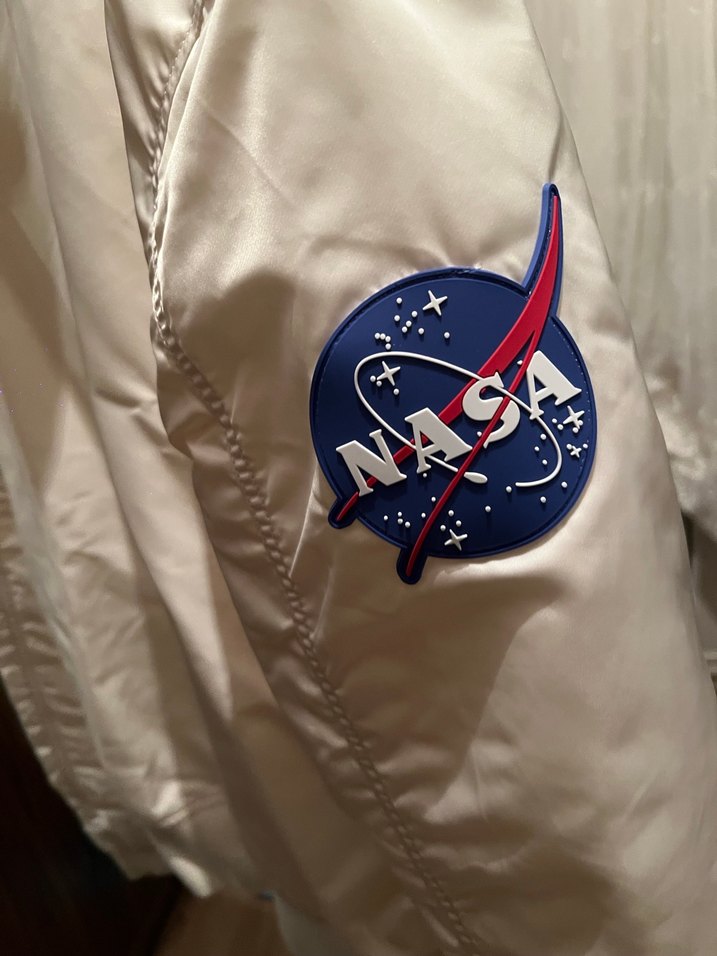 Beyaz NASA Baskılı Fermuarlı alpha mont ceket - Görsel 4