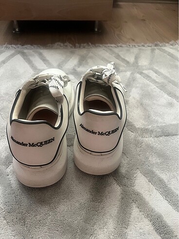Alexander McQueen Alexander McQueen