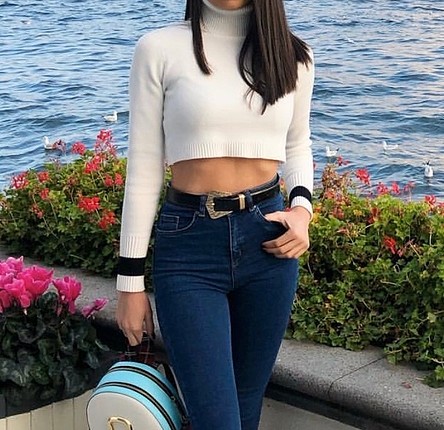 Zara boğazlı kazak