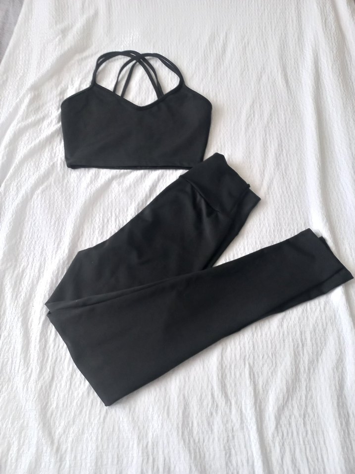 Siyah Spor Büstiyer ve Tayt Takımı - Görsel 4