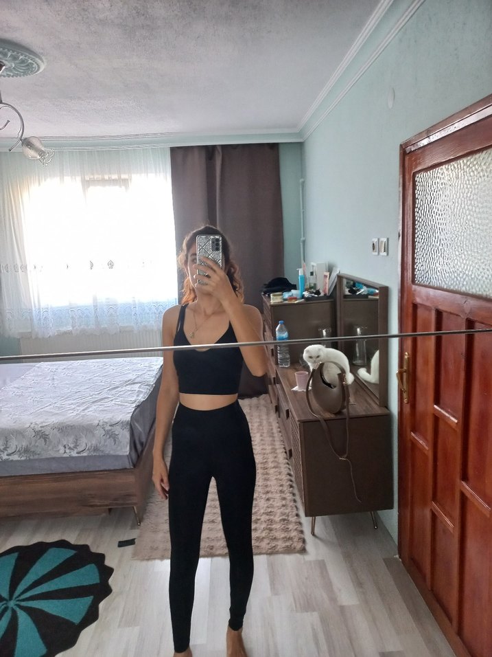 Siyah Spor Büstiyer ve Tayt Takımı - Görsel 2