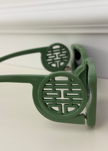 Yeşil Minimalist Dikdörtgen Gözlük - Görsel 3
