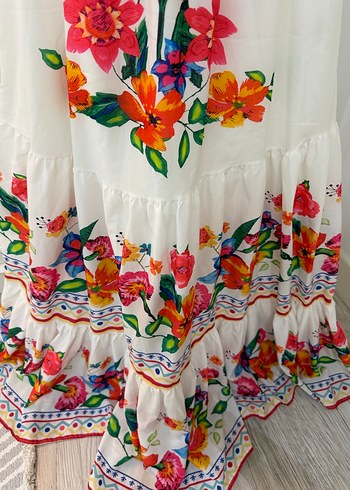 Çiçek İşlemeli Uzun Bohem Elbise - Görsel 3