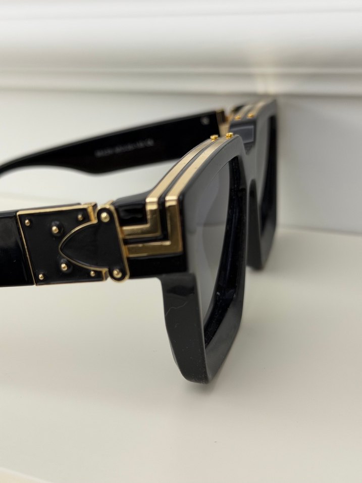 Kemer Detaylı Siyah Klasik Kadın Gözlüğü - Görsel 4