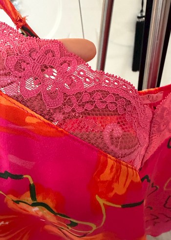 Dantel Detaylı Pembe Çiçek Desenli Mini Atlet - Görsel 4