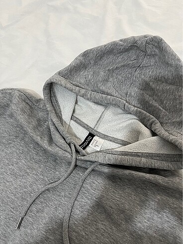 H&M H&M Gri Sweatshirt