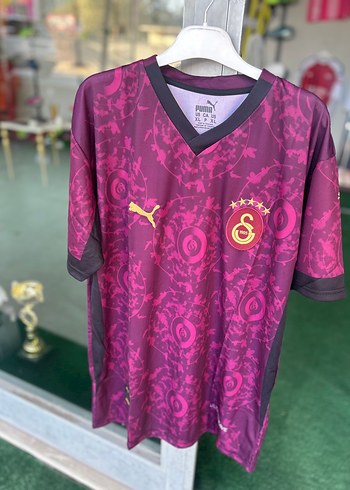 Galatasaray yeni sezon forması