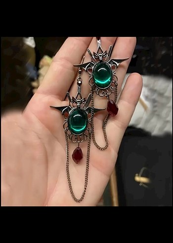 Beden Turkuaz Taşlı Zincir Detaylı Gotik Küpe