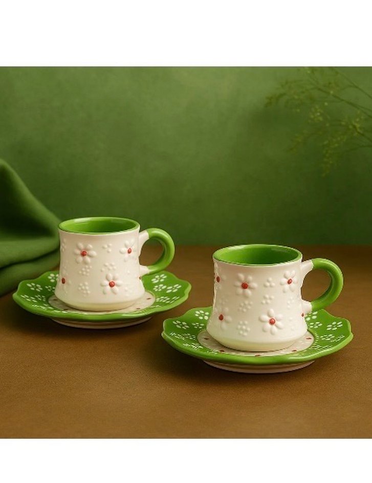 Yeşil Çiçek Desenli Fincan ve Tabak Seti - Görsel 2