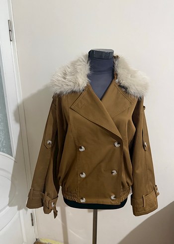 Zara Yaka Kürklü Kadın Ceket - Görsel 2