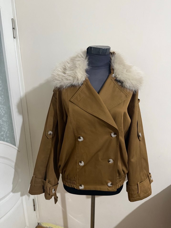 Zara Yaka Kürklü Kadın Ceket - Görsel 2