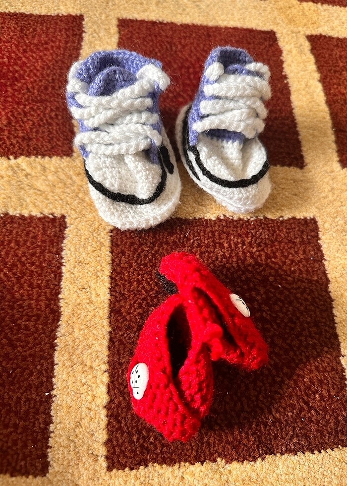 Bebek Converse ve Uğur Böceği Patik Ayakkabı - Görsel 2