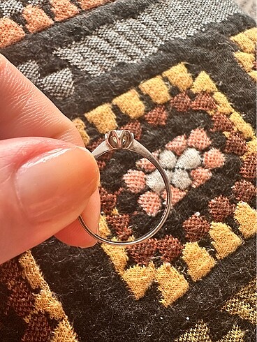 Beden gri Renk Bayan Gümüş Tektaş Yüzük