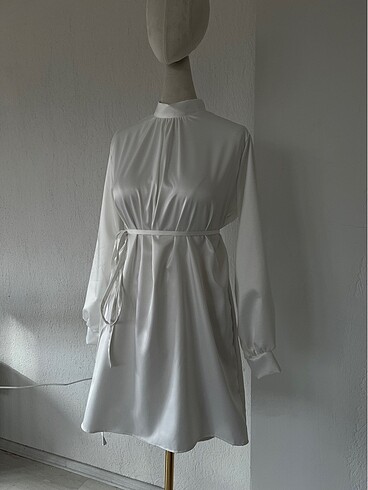 Beyaz saten tunik