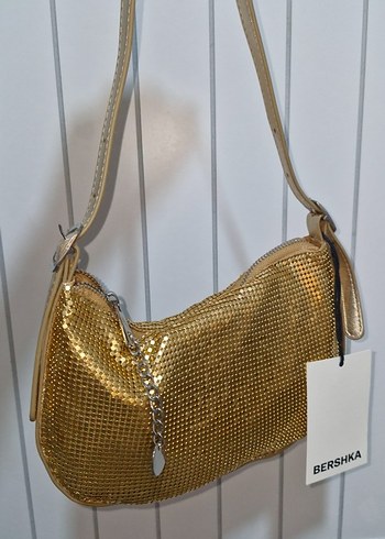 Bershka Altin Metalik Omuz Cantasi
