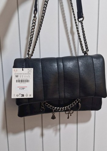 Zara Charm Zincir Detayli Canta