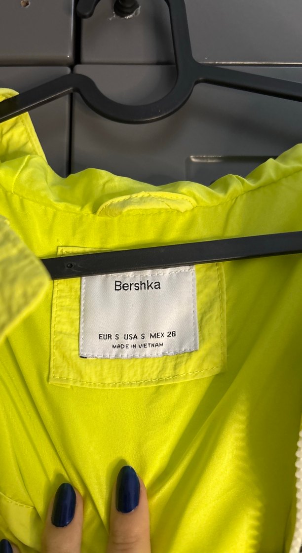 Bershka yağmurluk - Görsel 4