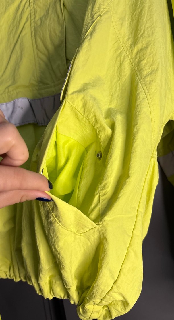 Bershka yağmurluk - Görsel 2