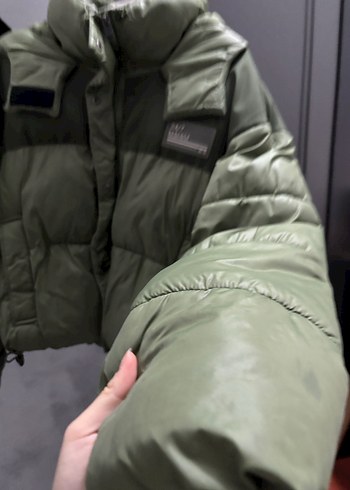 Berahka Haki Crop Şişme Mont - Görsel 6