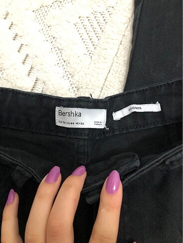 36 Beden siyah Renk Bershka jogger kargo pantolon