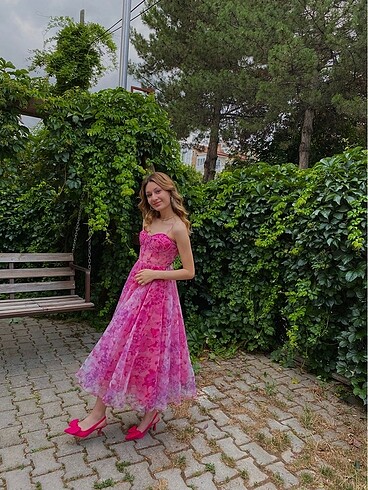 Carmen çiçekli midi abiye