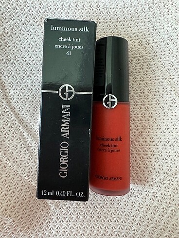 Giorgio Armani Allık
