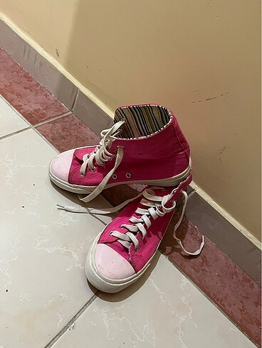 38 Beden Converse