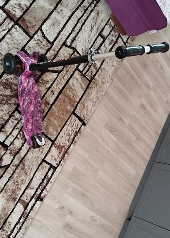 Pembe Kız Çocuk Scooterı