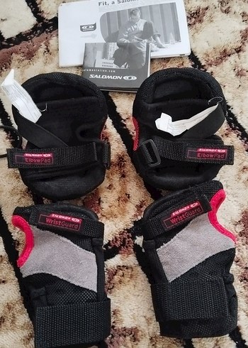 Salomon marka diz, dirsek, avuç içi koruyucu - Görsel 3