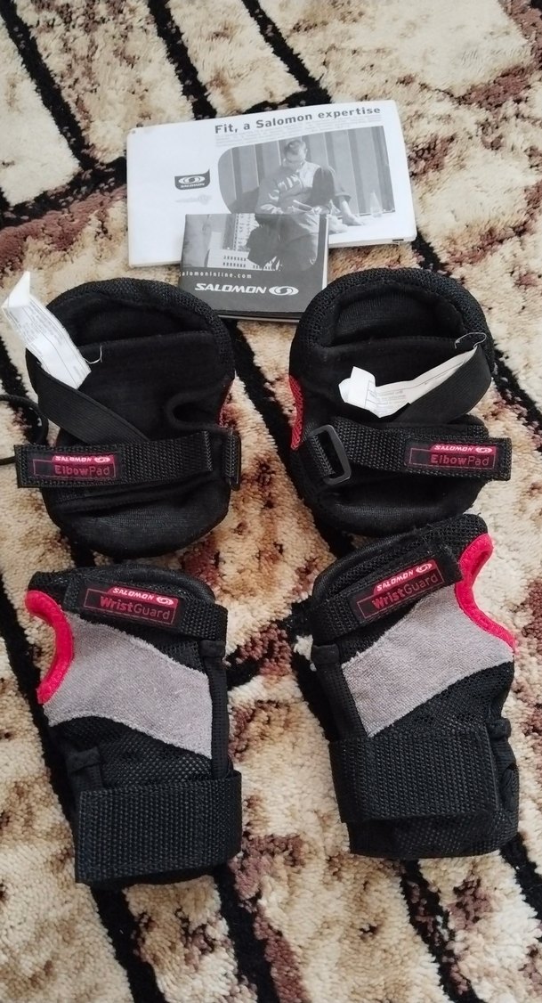 Salomon marka diz, dirsek, avuç içi koruyucu - Görsel 3