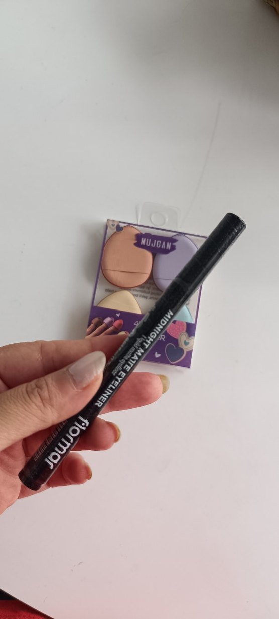 Mujban 4'lü Pastel Makyaj Süngeri Seti ve Flormar siyah eyeliner - Görsel 2