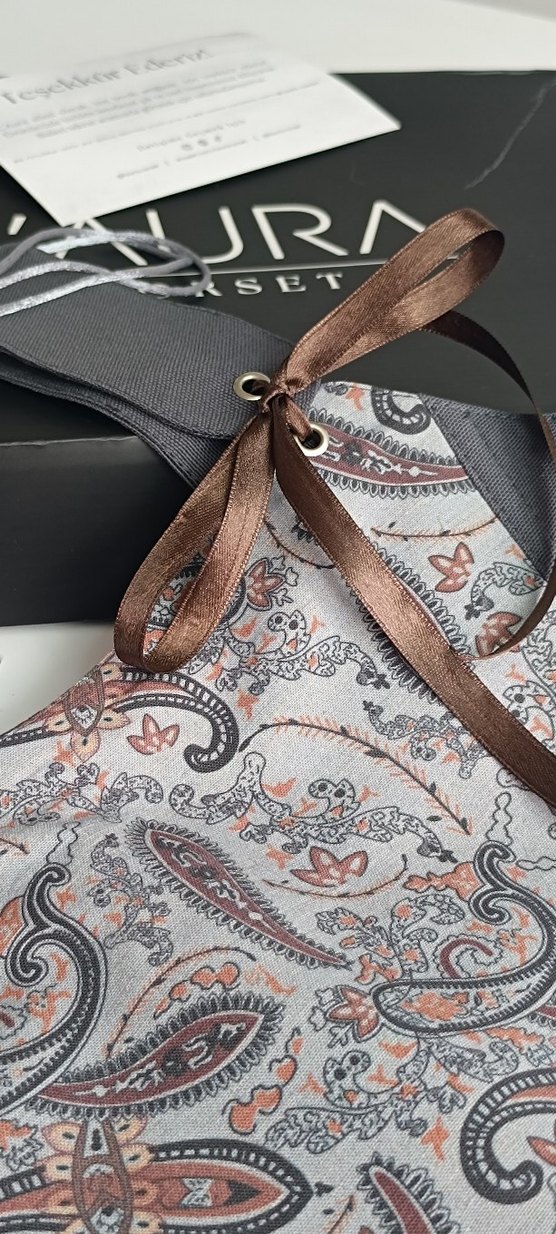 Kadın Gri Çift Taraflı Paisley Desenli Bustiyer - Görsel 4