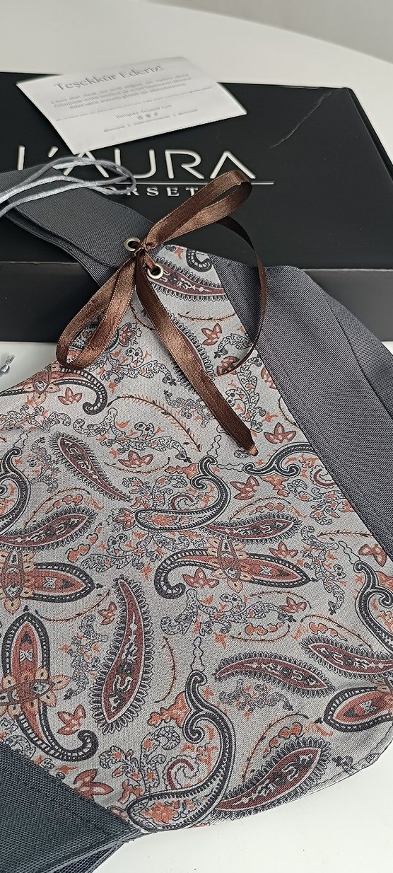 Kadın Gri Çift Taraflı Paisley Desenli Bustiyer - Görsel 5