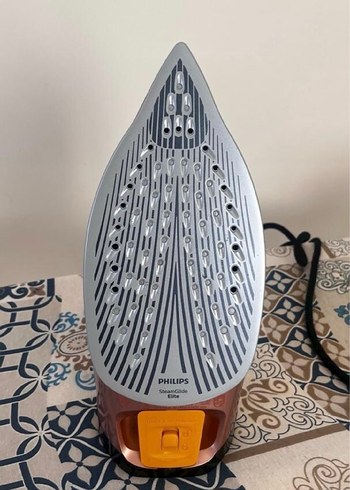 Philips Siyah Ütü - Görsel 3