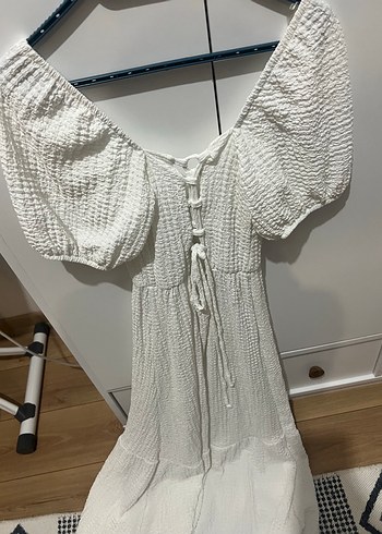 Beyaz Piliseli Uzun Kadın Elbise - Görsel 5