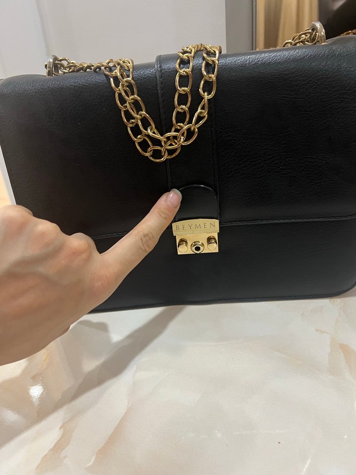 Siyah Deri Kadın Çanta - Klasik Şıklık - Görsel 3