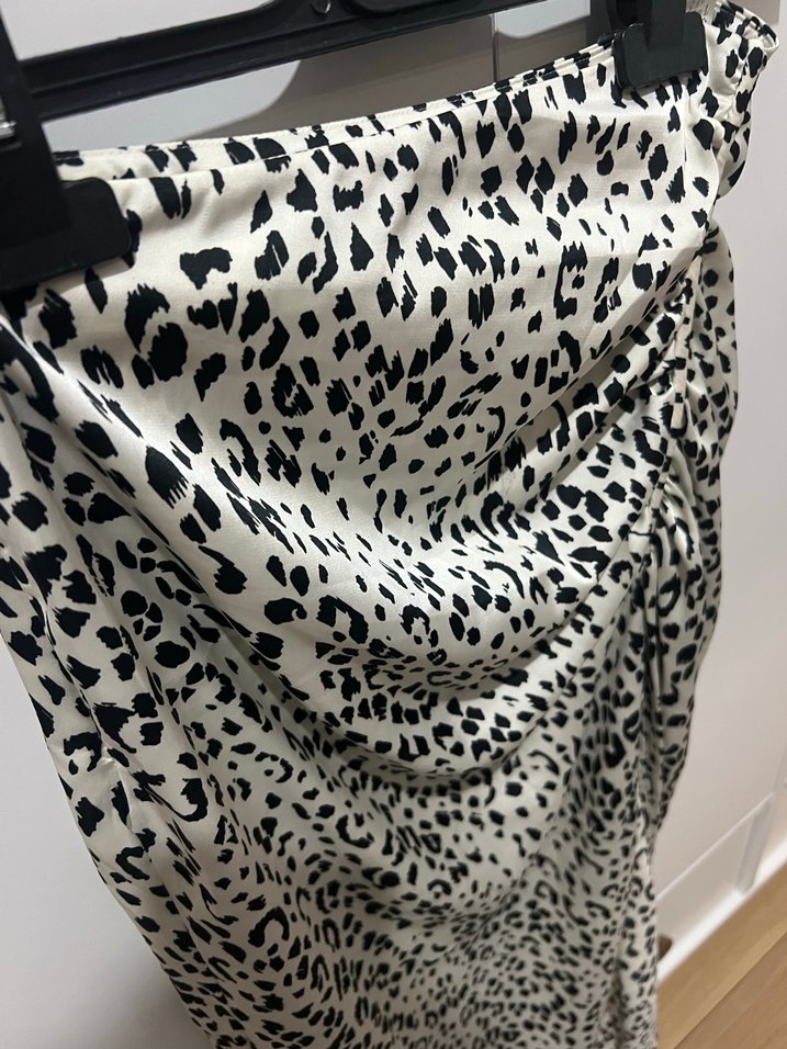 Zara Kadın Midi Desenli Geniş Kesim Pantolon - Görsel 4