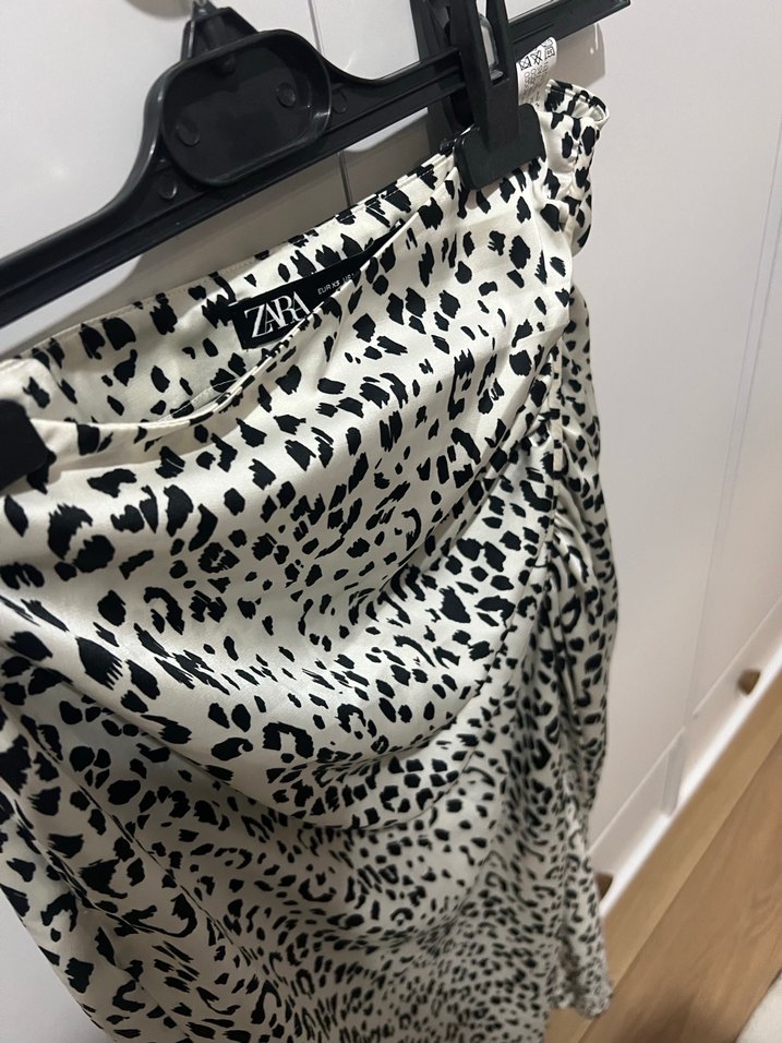 Zara Kadın Midi Desenli Geniş Kesim Pantolon - Görsel 3