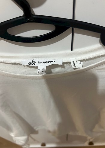 Beyaz Kısa Kollu Crop Top - Görsel 2