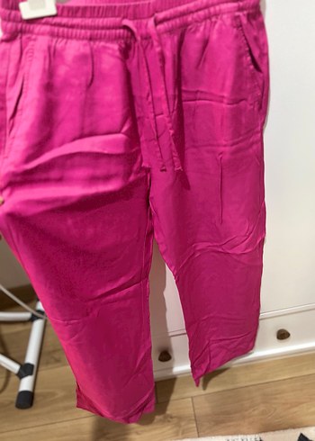 Pembe Saten Salaş Kadın Pantolon - Görsel 4