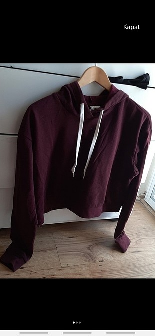 H&M sweatshirt